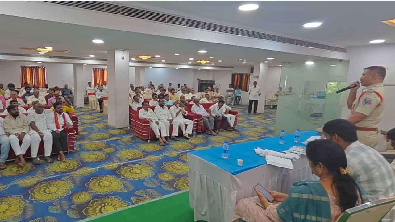 CI Satyanarayana | పండగలు మతసామరస్యానికి ప్రతీక : సీఐ సత్యనారాయణ