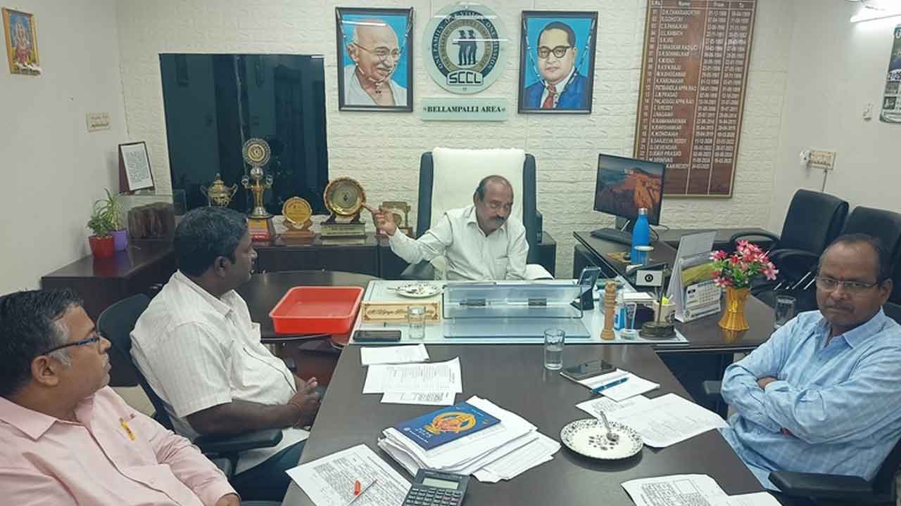 Coal production | లక్ష్యాన్ని మించి బొగ్గు ఉత్పత్తి సాధించిన బెల్లంపల్లి ఏరియా గనులు