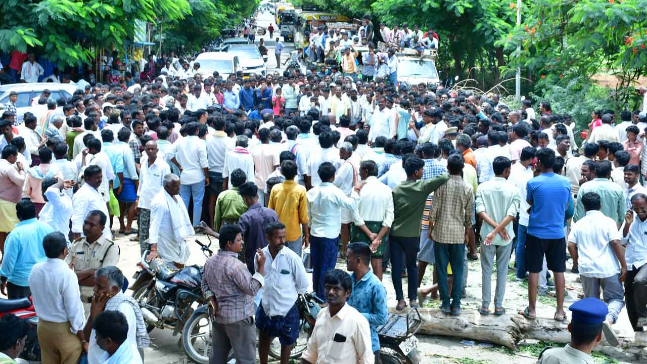 కడుపుమండి కన్నెర్ర చేసి..