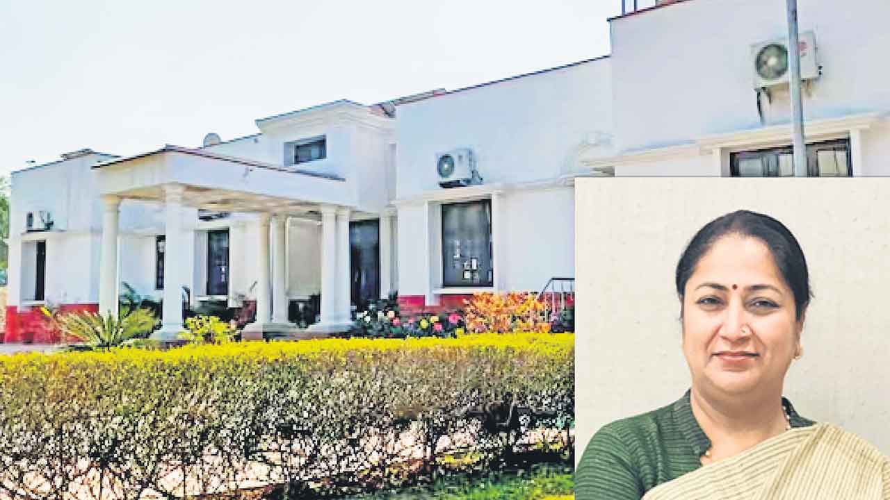 మీ ‘మాయా మహల్‌’ సంగతేంది?.. బీజేపీ సర్కారు తీరుపై ఆప్‌ విమర్శ