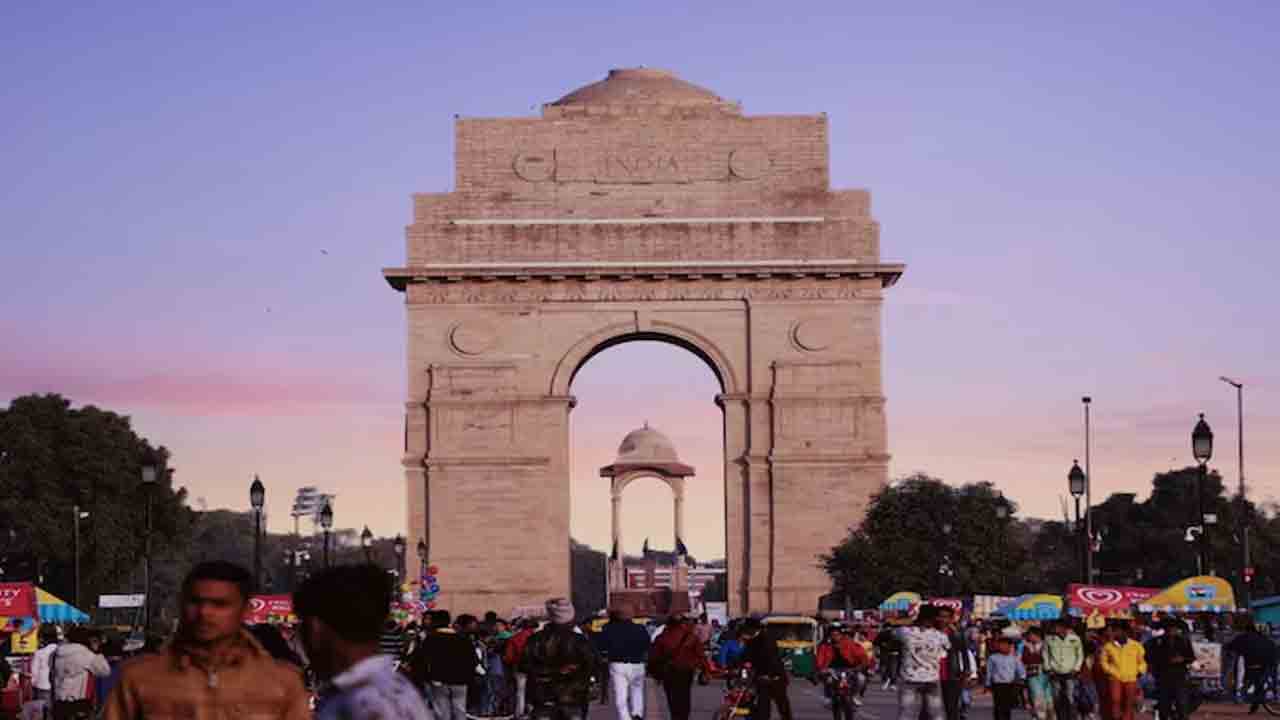 Earthquake | ఢిల్లీలో స్వల్ప భూకంపం.. హర్యానా, రాజస్థాన్‌, యూపీలోని ప్రకంపనలు