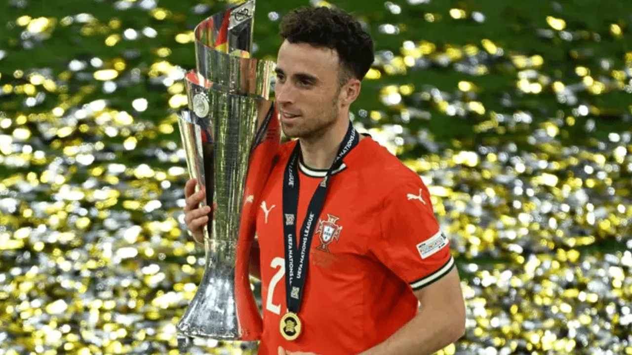 Diogo Jota: కారు ప్ర‌మాదంలో ప్ర‌ఖ్యాత ఫుట్‌బాల్ ప్లేయ‌ర్ డియాగో జోటా మృతి