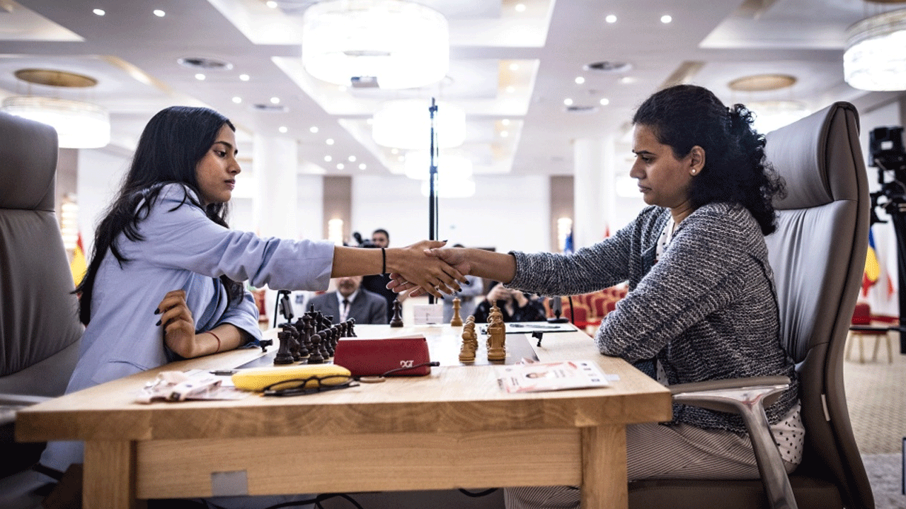 Divya Deshmukh: ఫిడే మ‌హిళ‌ల చెస్ వ‌ర‌ల్డ్‌క‌ప్‌.. చాంపియ‌న్‌గా దివ్య దేశ్‌ముఖ్