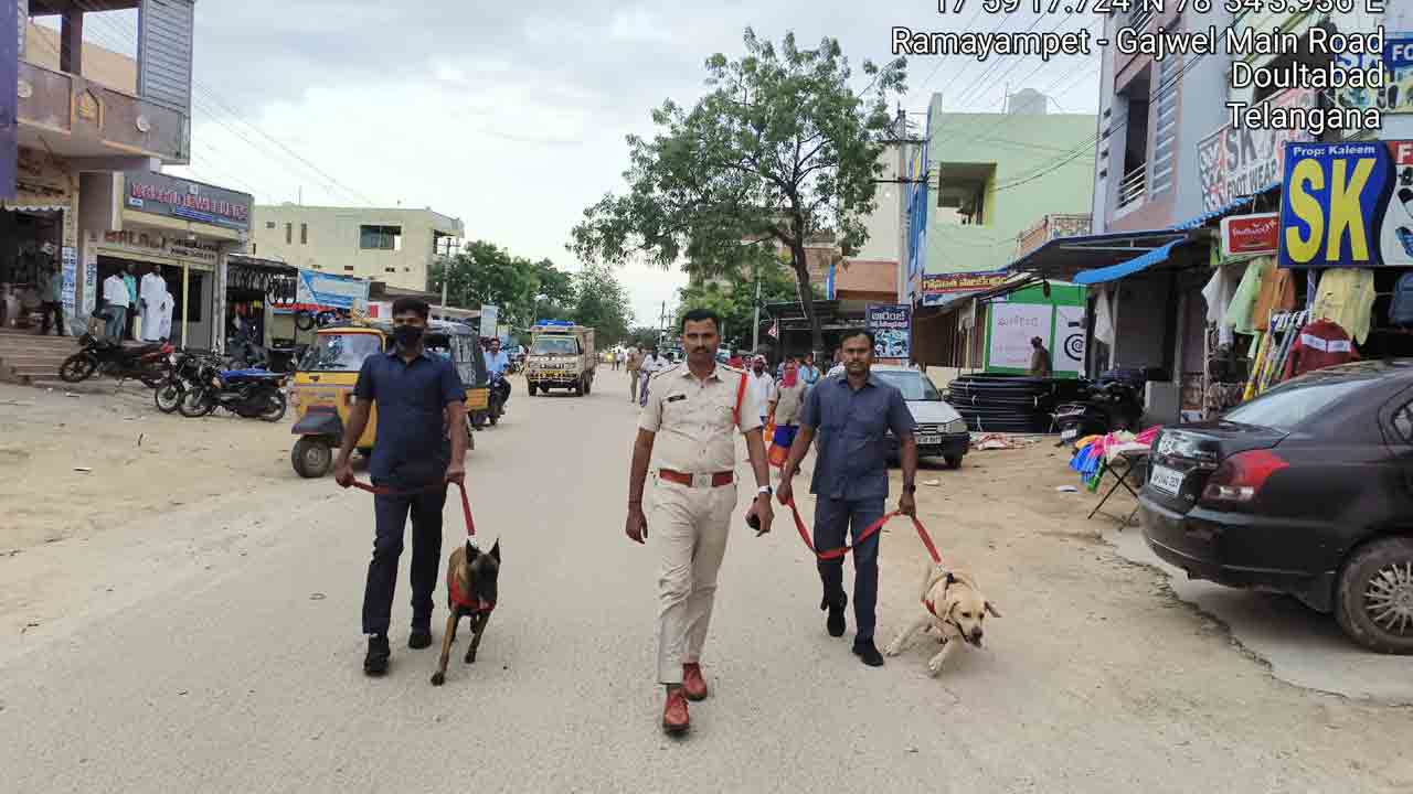 Drugs | మత్తు పదార్థాలపై షాపుల్లో డాగ్‌ స్క్వాడ్‌తో తనిఖీలు.. విక్రయిస్తే చర్యలు తప్పవని ఏసీపీ నర్సింలు హెచ్చరిక