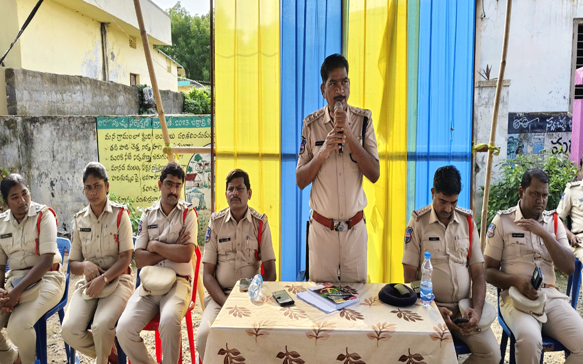 Julurupadu : చ‌ట్ట వ్య‌తిరేక కార్య‌క‌లాపాల‌కు పాల్ప‌డితే క‌ఠిన చ‌ర్య‌లు : డీఎస్పీ రెహ‌మాన్‌