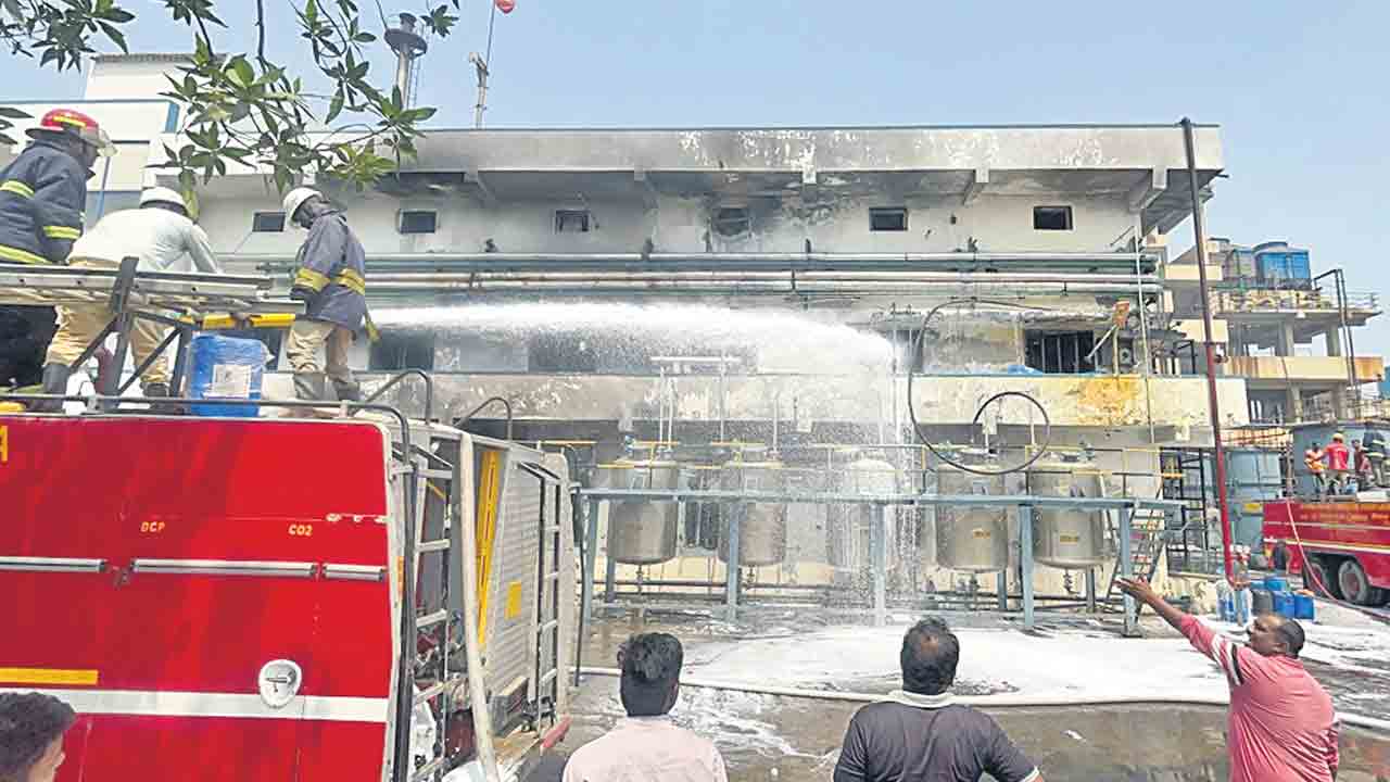 అగ్గిపుడితే బుగ్గి.. !