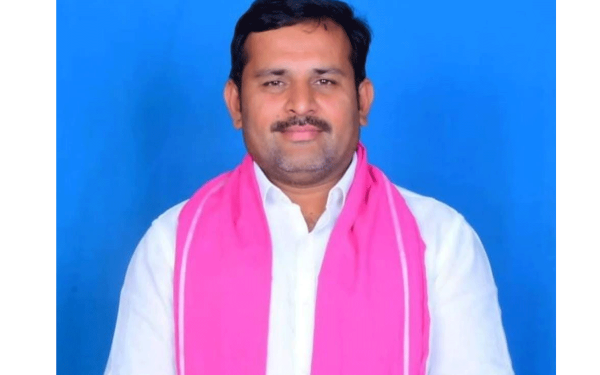 Julurupadu : రాజకీయ బ్రోకర్ సీఎం రమేశ్ : లకావత్ గిరిబాబు