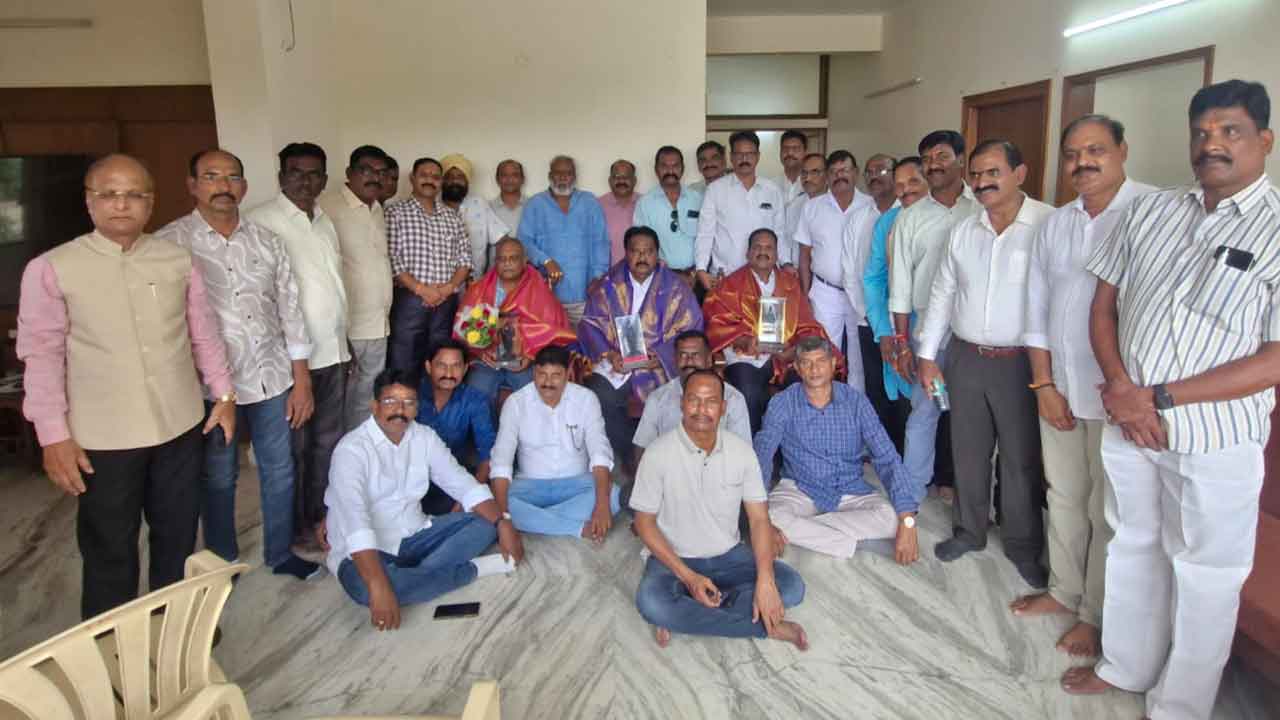 Greyhounds Employees | 1989 గ్రేహౌండ్స్‌ ఉద్యోగుల ఆత్మీయసమ్మేళనం