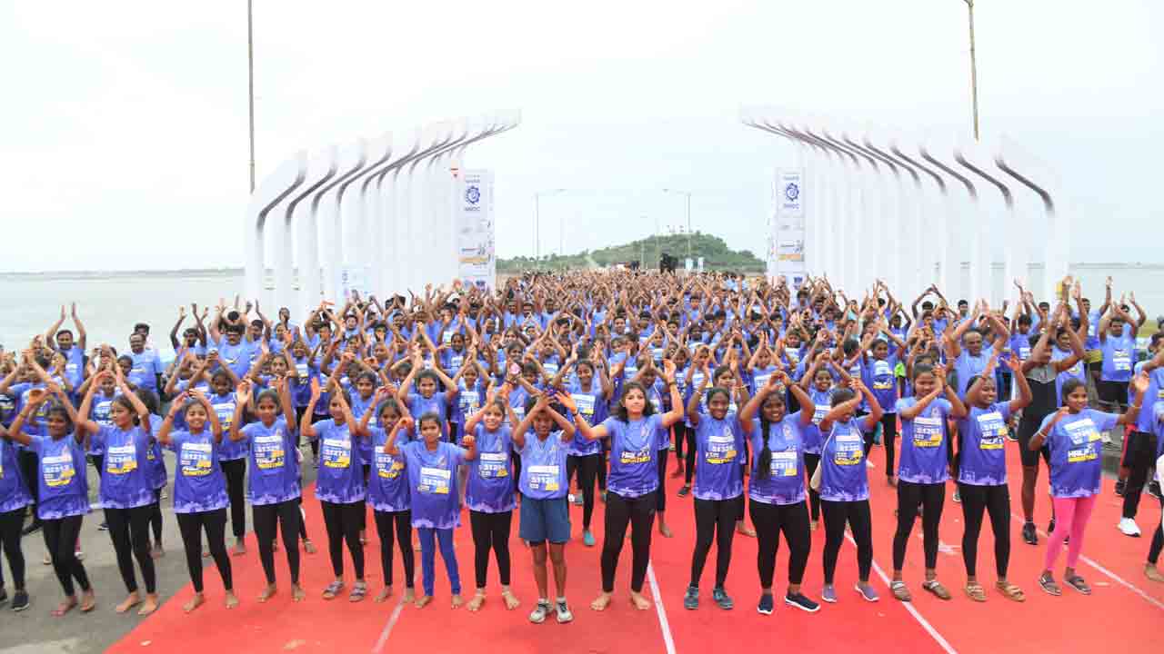 Half Marathon | రంగనాయక సాగర్‌పై హాఫ్‌ మారథాన్‌.. భారీగా పాల్గొన్న అథ్లెట్లు