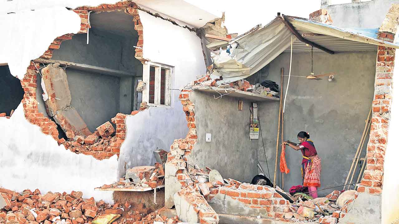 Handicapped Houses Demolish