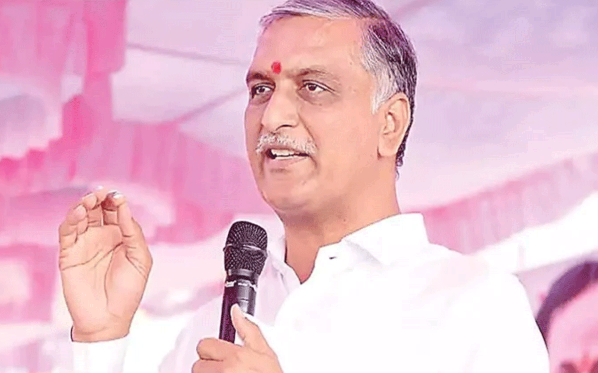 Harish Rao | కలుషిత నీరు తాగి తండ్రీకొడుకులు మృతి.. కాంగ్రెస్ సర్కార్పై మండిపడ్డ హరీశ్రావు