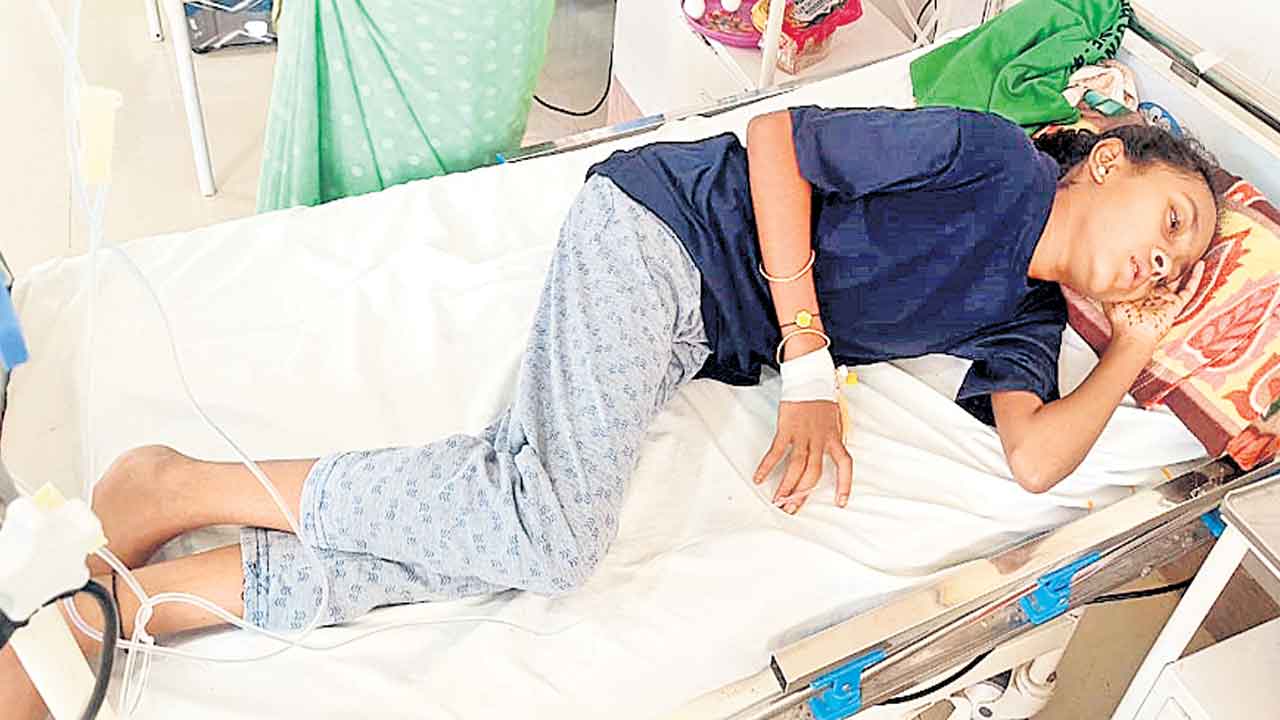 హాస్టళ్లలో ఫుడ్‌పాయిజన్‌