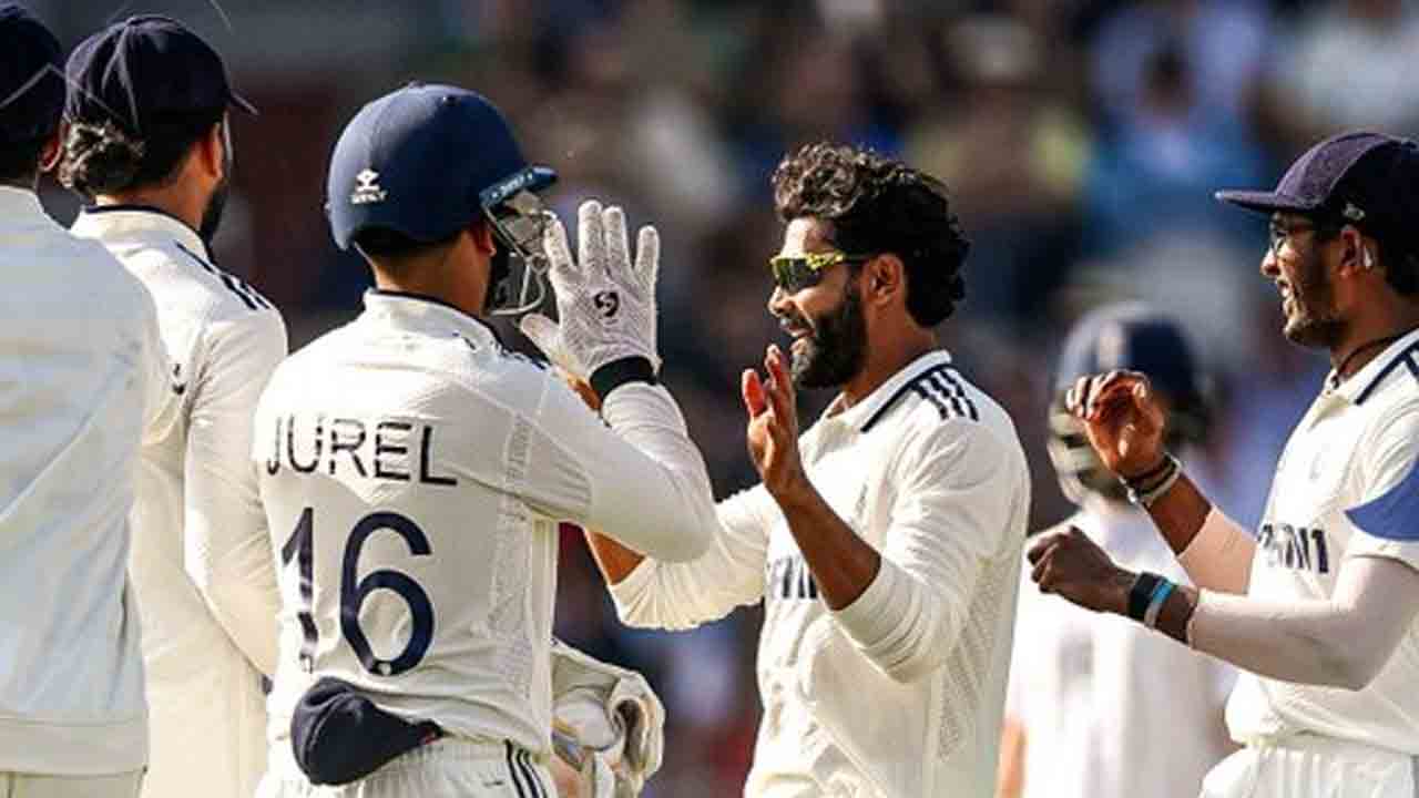 IND vs ENG | డకెట్, క్రాలే విధ్వంసం.. రెండో రోజు ఇంగ్లండ్దే