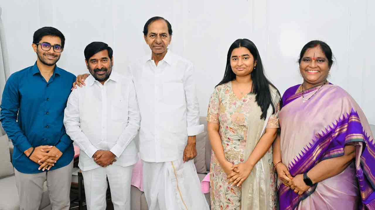 MLA Jagadish Reddy | పుట్టిన రోజు సంద‌ర్భంగా కేసీఆర్ ఆశీస్సులు తీసుకున్న జ‌గ‌దీశ్ రెడ్డి