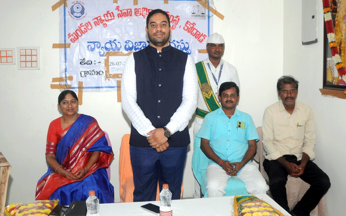Kodada : విద్యార్థులు న్యాయ సేవలపై అవగాహన పెంచుకోవాలి : జడ్జి సయ్యద్ ఉమర్