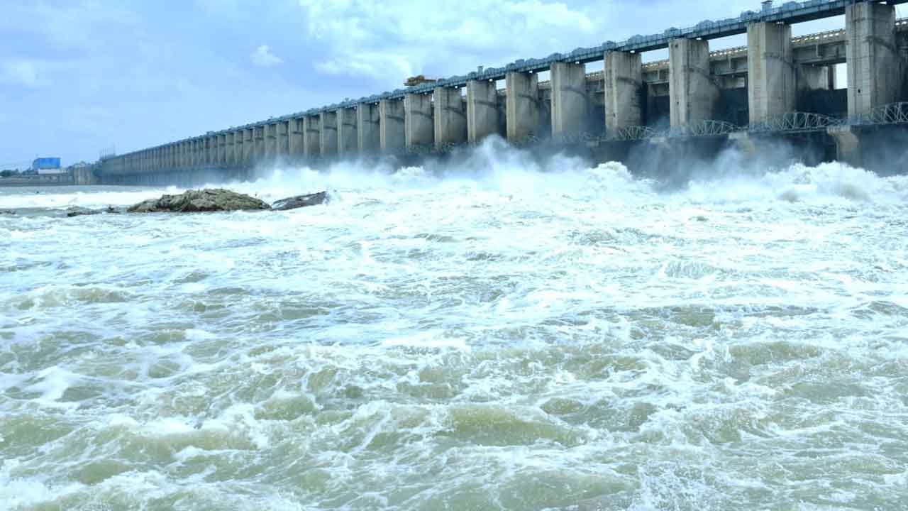 జూరాల, తుంగభద్రకు వరద