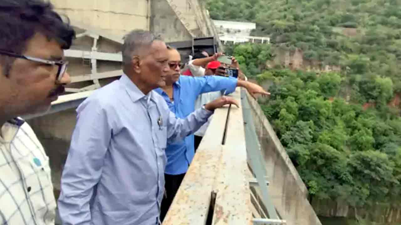 Srisailam Dam | గేట్లు మార్చకపోతే.. శ్రీశైలం డ్యామ్‌ది కూడా తుంగభద్ర పరిస్థితే.. కన్నయ్య నాయుడు హెచ్చరిక