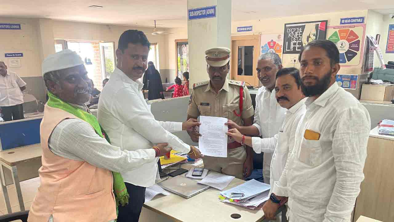 KCR | కేసీఆర్‌పై అనుచిత వ్యాఖ్యలు.. ఐడ్రీమ్స్‌ యాంకర్‌పై పోలీసులకు ఫిర్యాదు