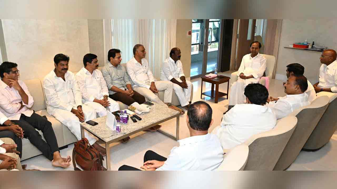 KCR | రాష్ట్రంలో నెల‌కొన్న ప‌రిస్థితుల‌పై కేసీఆర్ ఆరా..