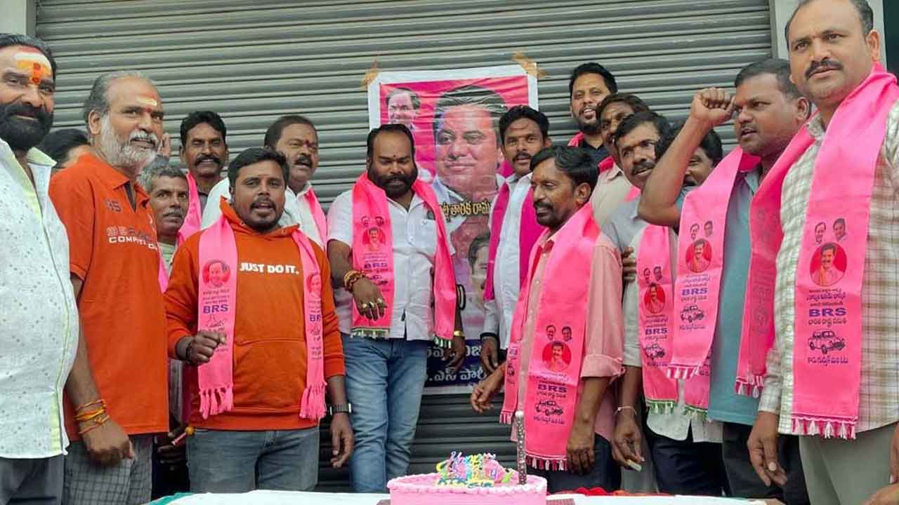 KTR birthday | హనుమకొండలోని 5వ డివిజన్‌లో కేటీఆర్‌ జన్మదిన వేడుకలు