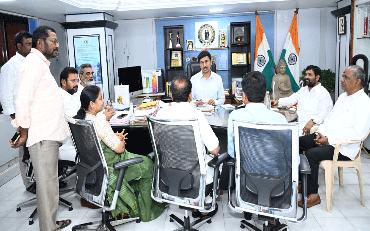 Ramavaram : మెడికల్ బోర్డు నిర్వహించి సింగరేణి కార్మికులను ఆదుకోండి : మాజీ మంత్రి కొప్పుల ఈశ్వర్