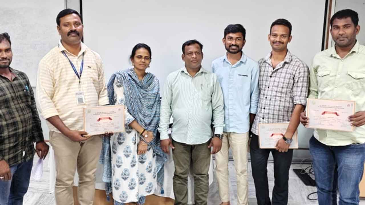 KU employees  | ఈ-ఆఫీస్ మేనేజ్‌మెంట్‌’ శిక్షణలో కేయూ ఉద్యోగులు