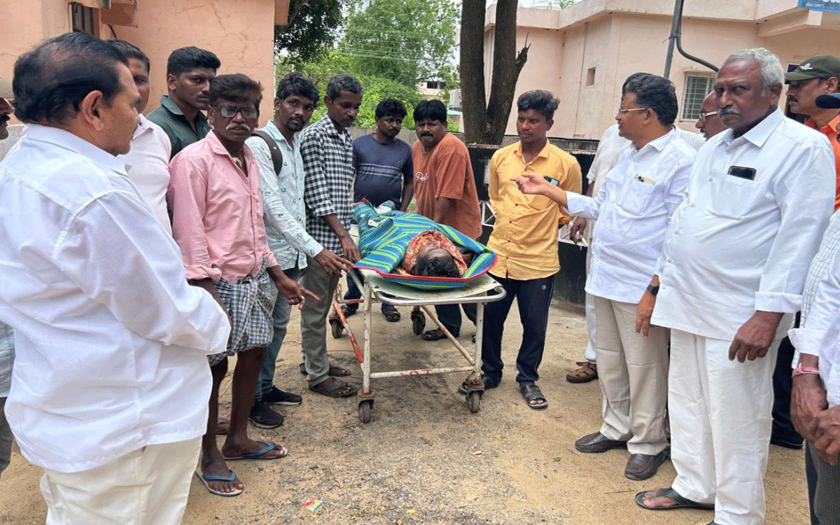 Madhira : మున్నేరు మృతుల కుటుంబాల‌కు నాయ‌కుల‌ ప‌రామ‌ర్శ‌