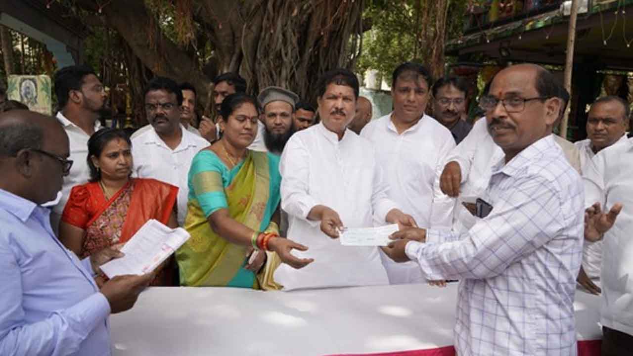 MLA Madhavaram | తెలంగాణ సంస్కృతికి ప్రతీక బోనాల ఉత్సవాలు : ఎమ్మెల్యే మాధవరం
