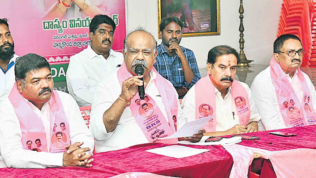 మాటతప్పడం రేవంత్‌కు అలవాటే