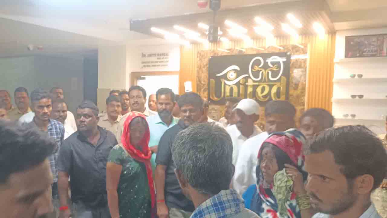 Private Hospitals | డాక్టర్‌పై దాడి.. నేడు పాలమూరులో ప్రైవేట్‌ హాస్పిటల్స్‌ బంద్‌