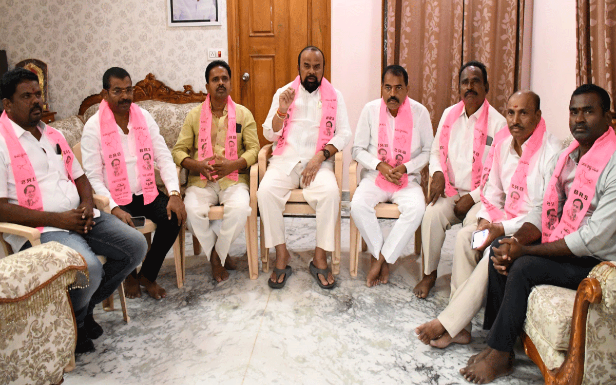 Yadagirigutta : 5న గుట్టలో బీఆర్ఎస్ నియోజకవర్గ సన్నాహక సమావేశం : గొంగిడి మహేందర్ రెడ్డి