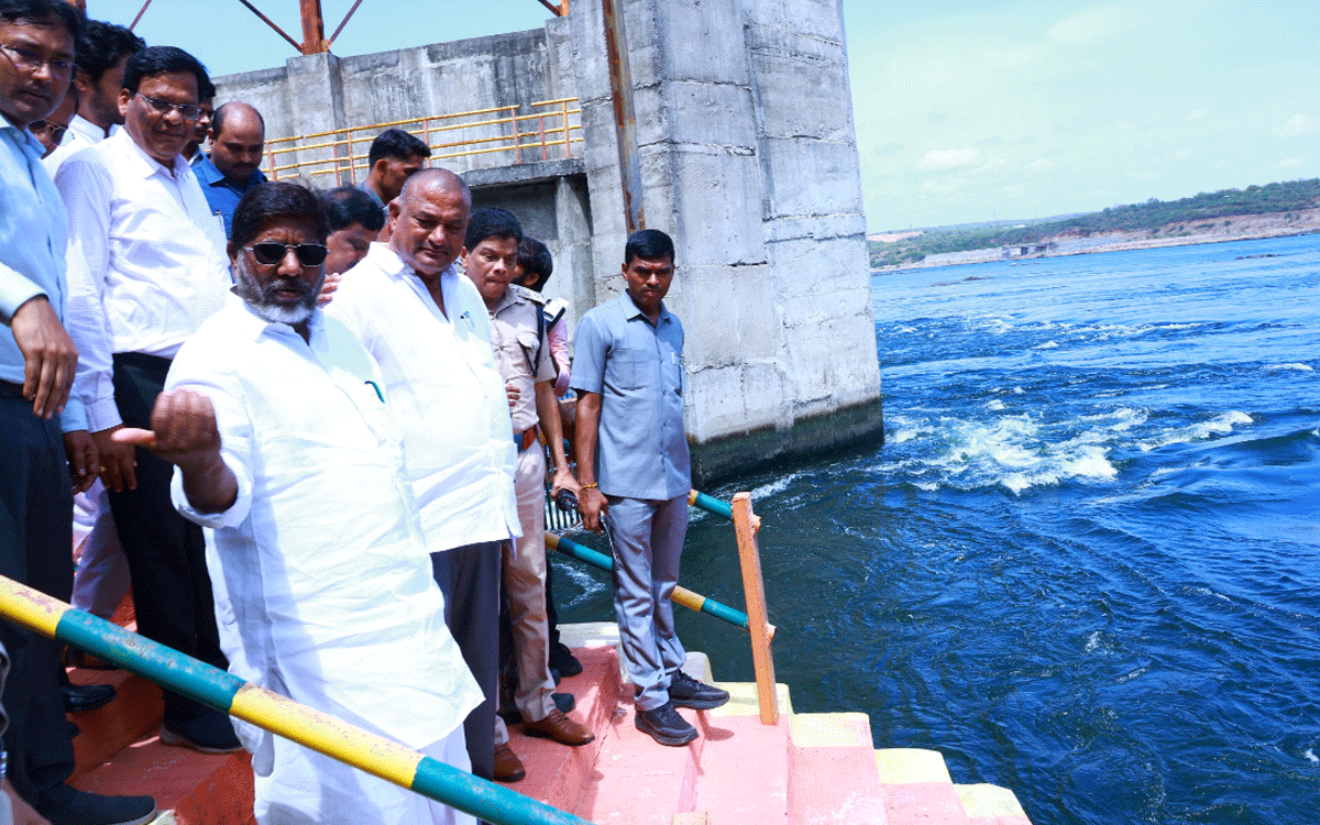 Nandikonda : నీటి వనరులను సద్వినియోగం చేసుకుంటూ విద్యుత్ ఉత్ప‌త్తి : డిప్యూటీ సీఎం మ‌ల్లు భ‌ట్టి విక్ర‌మార్క‌