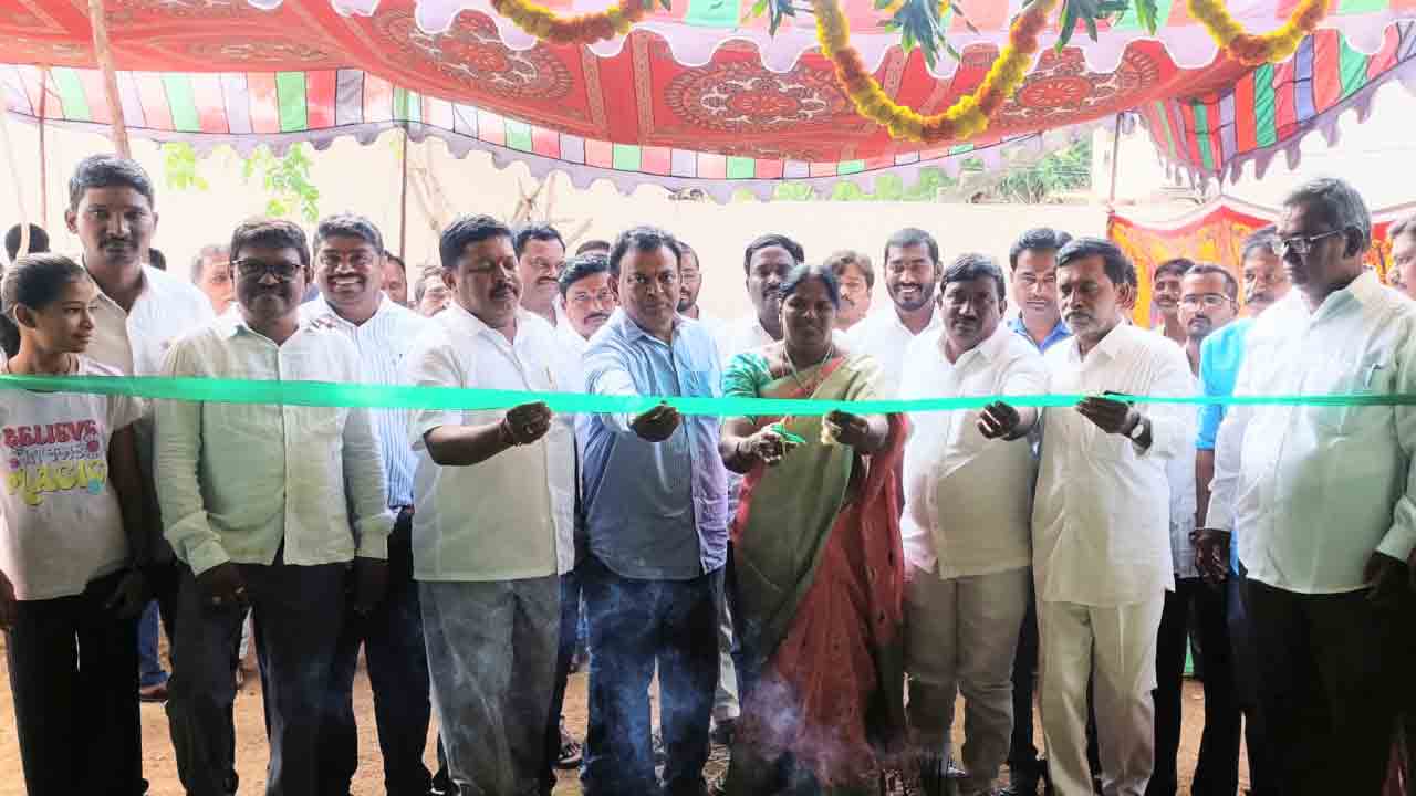 రైతు సంక్షేమమే ప్రభుత్వ ధ్యేయం.. మార్కెట్ కమిటీ చైర్మన్ గుత్తా మంజుల మాధవరెడ్డి