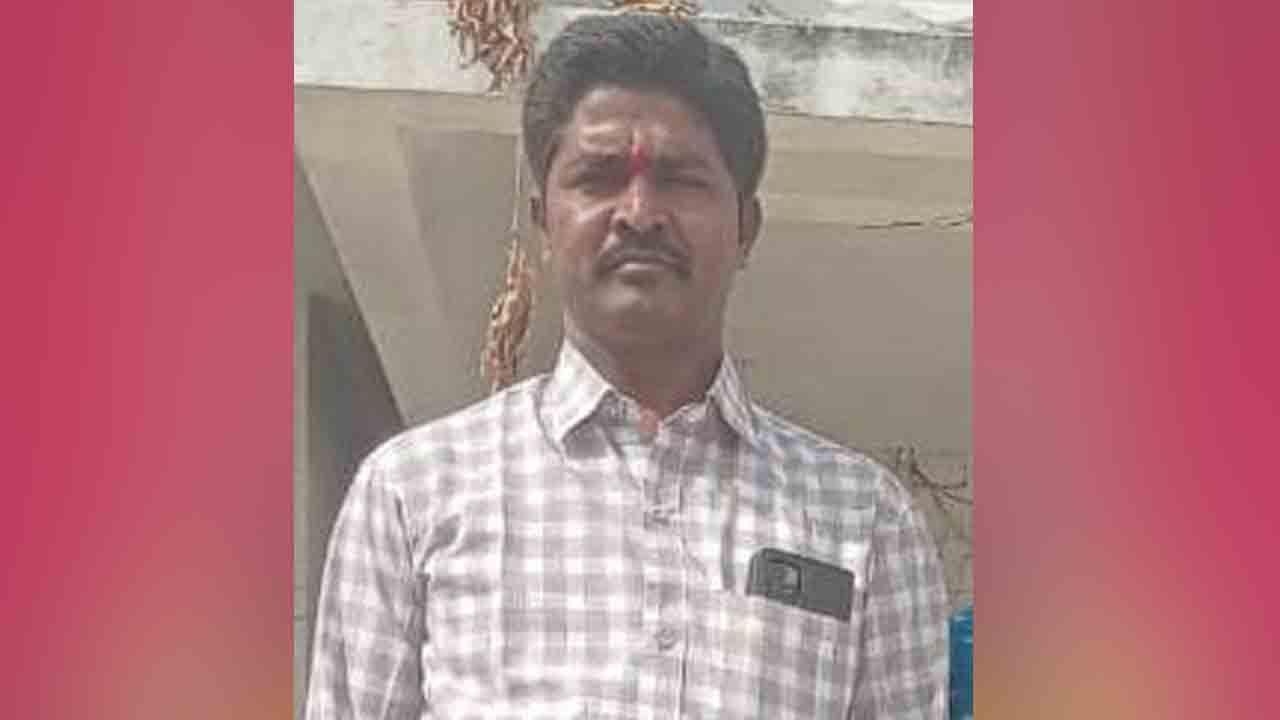 Road Accident | మరికల్లో బైకును ఢీ కొట్టిన కారు.. వ్యక్తి దుర్మరణం