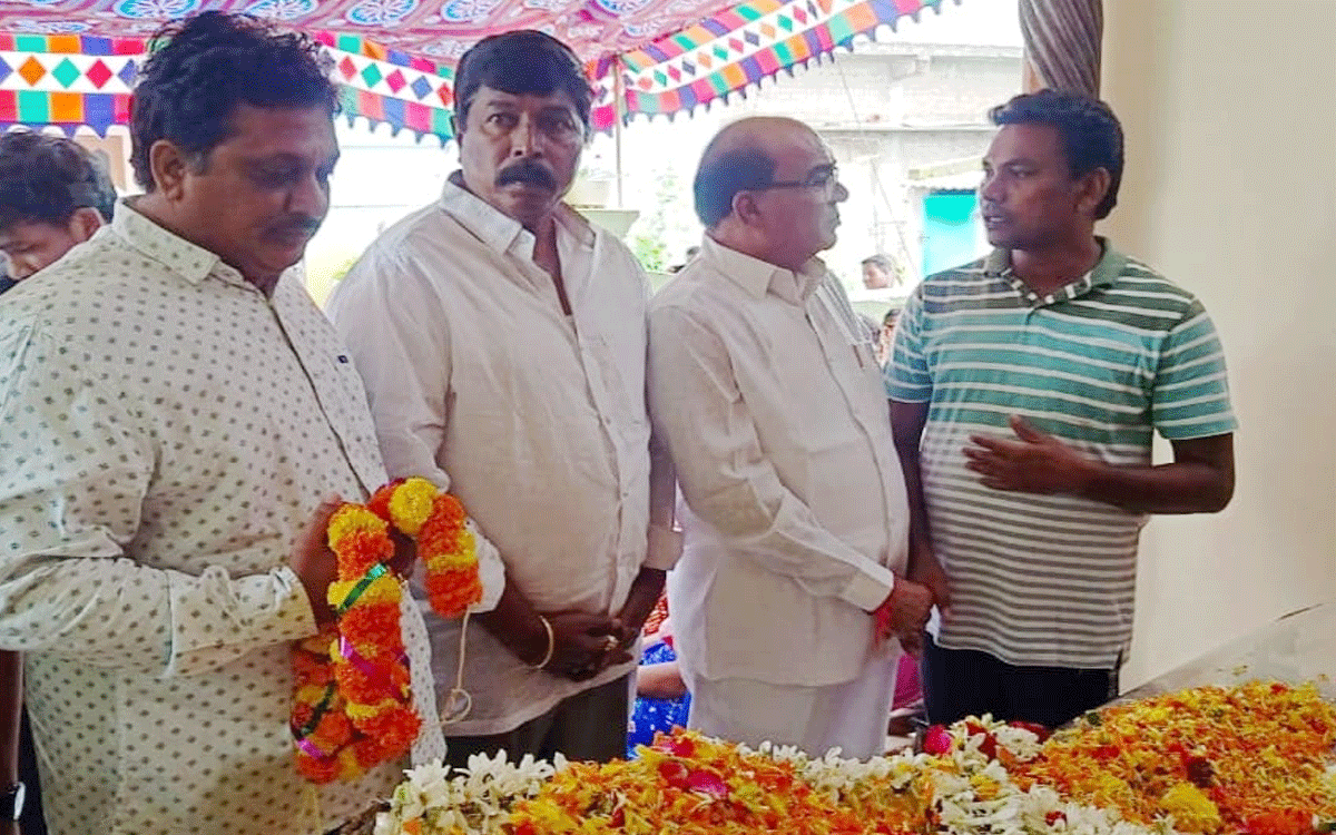 Dammapeta Rural : రేగా కాంతారావుకు మెచ్చా నాగేశ్వర్‌రావు ప‌రామ‌ర్శ‌