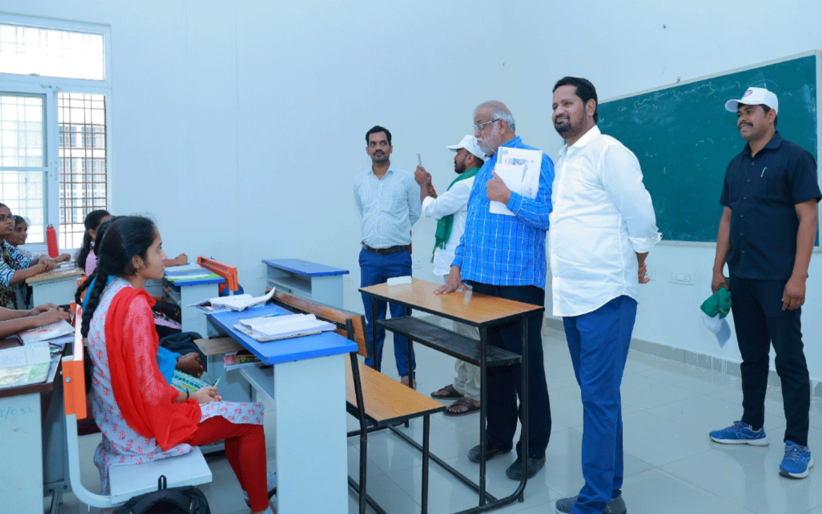 Nalgonda : ఎంజీయూ స‌మ‌స్య‌ల‌పై తెలంగాణ విద్యా కమిషన్ ఆరా
