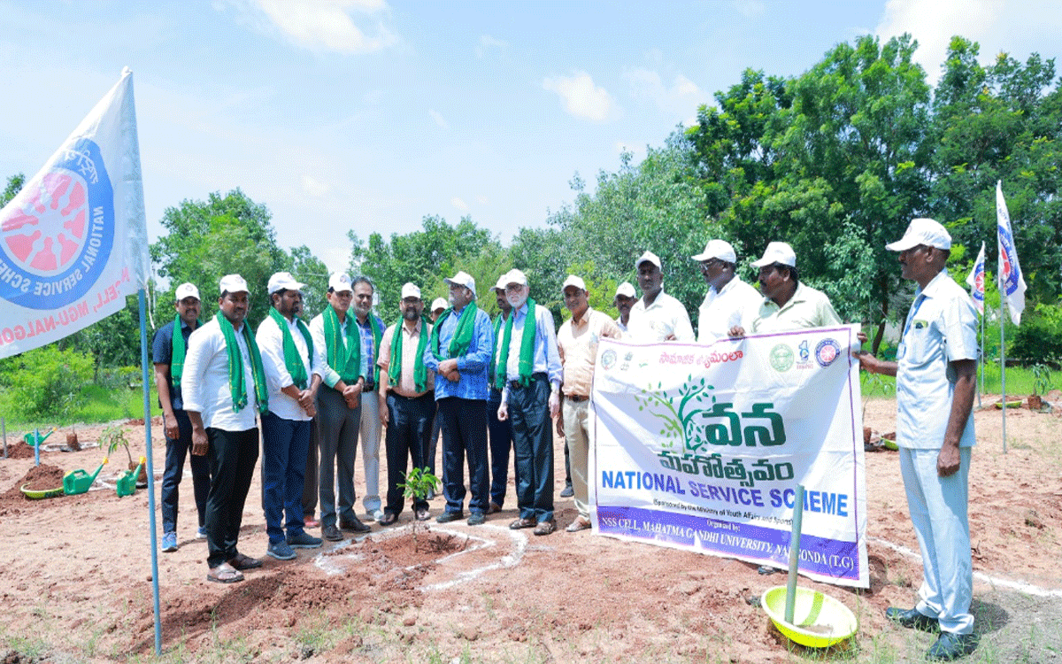 Nalgonda : ఎంజీయూ స‌మ‌స్య‌ల‌పై తెలంగాణ విద్యా కమిషన్ ఆరా