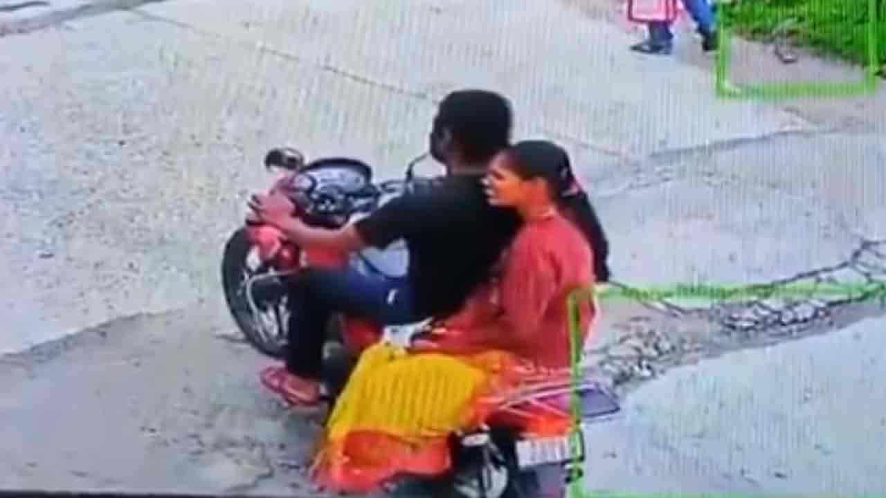 Instagram | ఇన్‌స్టాగ్రామ్‌లో పరిచయమైన యువకుడి కోసం.. కన్న బిడ్డను బస్టాండ్‌లో వదిలేసి వెళ్లిన తల్లి