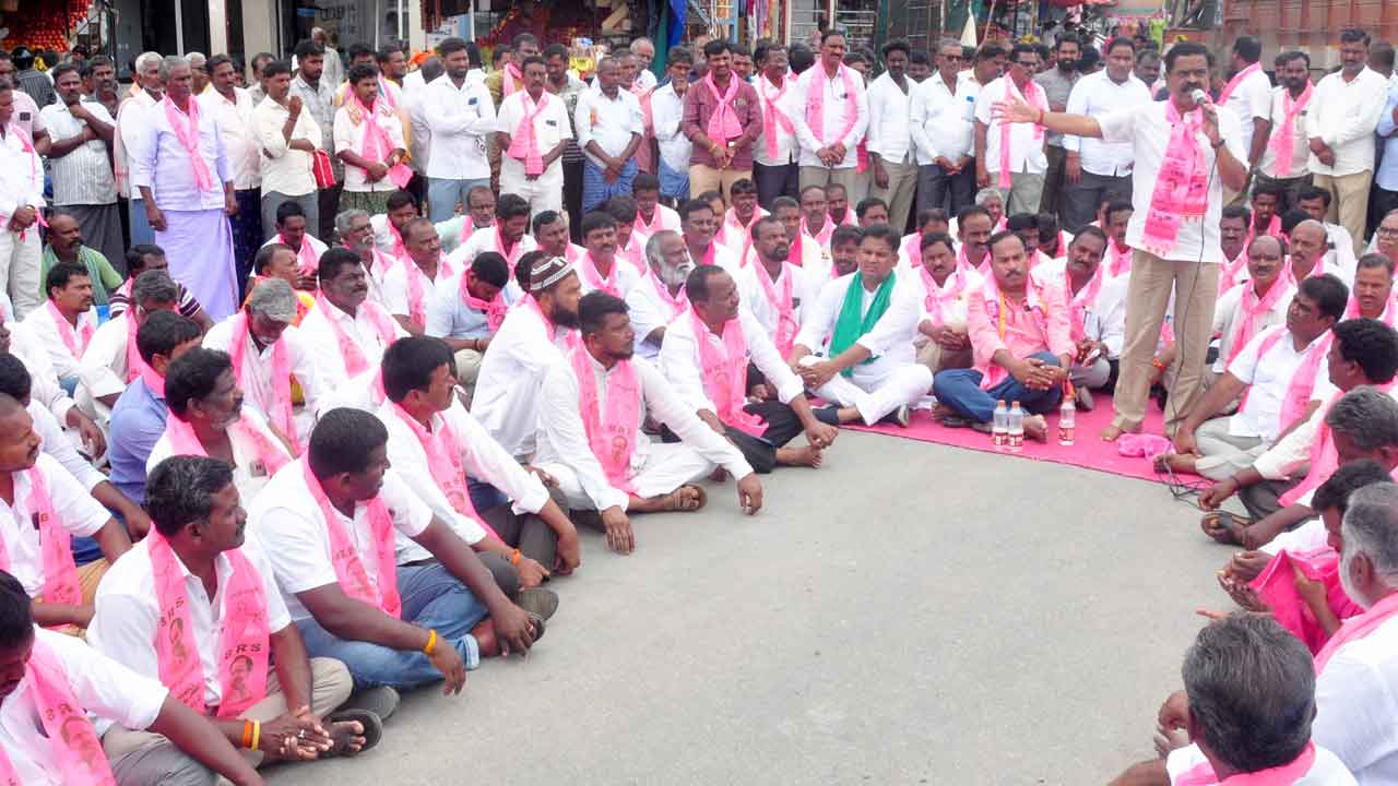 కాంగ్రెస్‌ను ఉరితీసేందుకు.. ప్రజలు ఎదురుచూస్తున్నారు