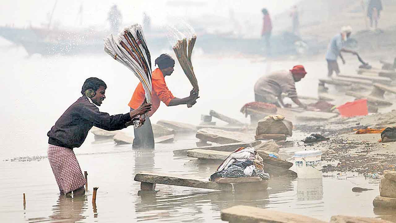 బహుజనులపై బహురూపులు