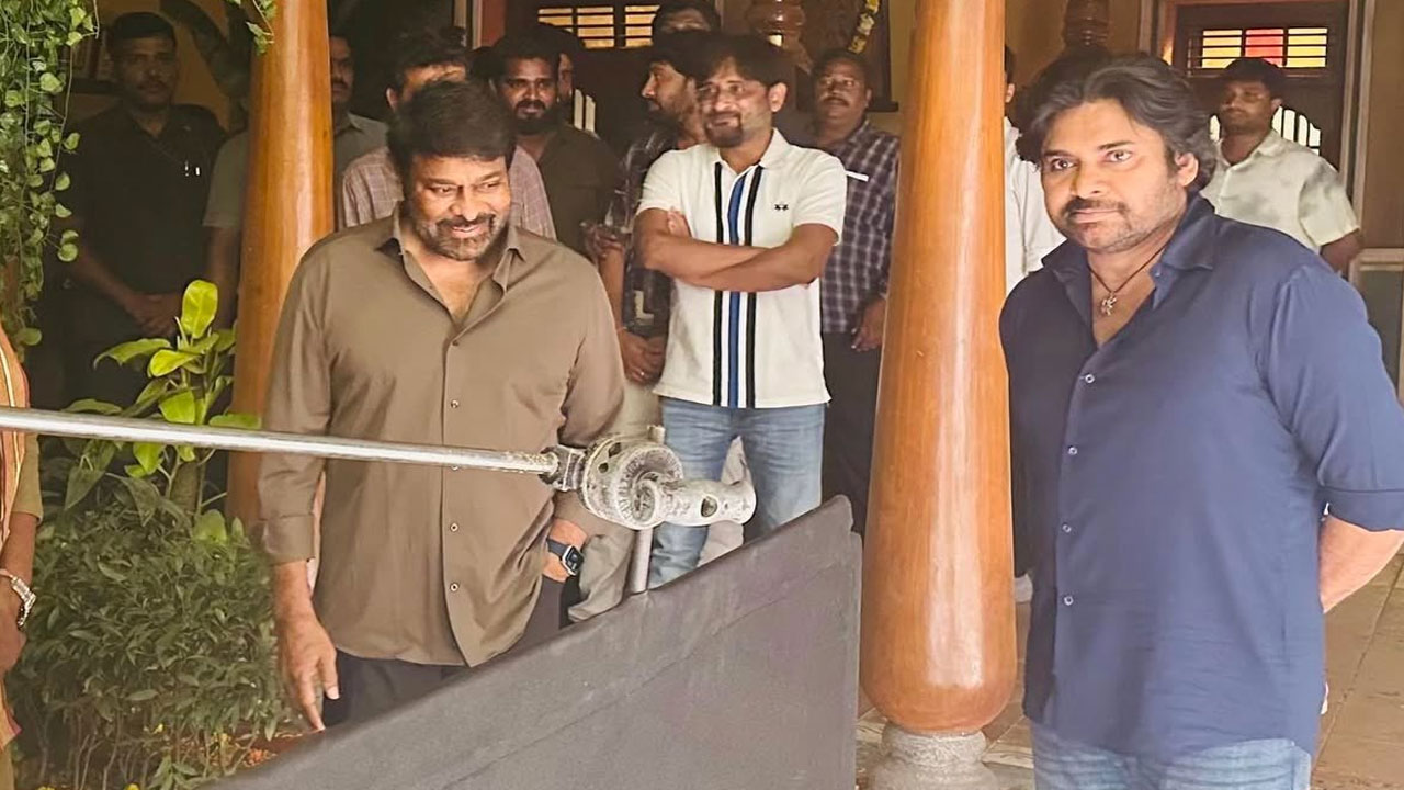 Chiru-Pawan | ప‌వ‌న్ క‌ళ్యాణ్ సినిమా సెట్‌లో ప్ర‌త్య‌క్ష‌మైన చిరు.. కాసేపు త‌మ్ముడితో…