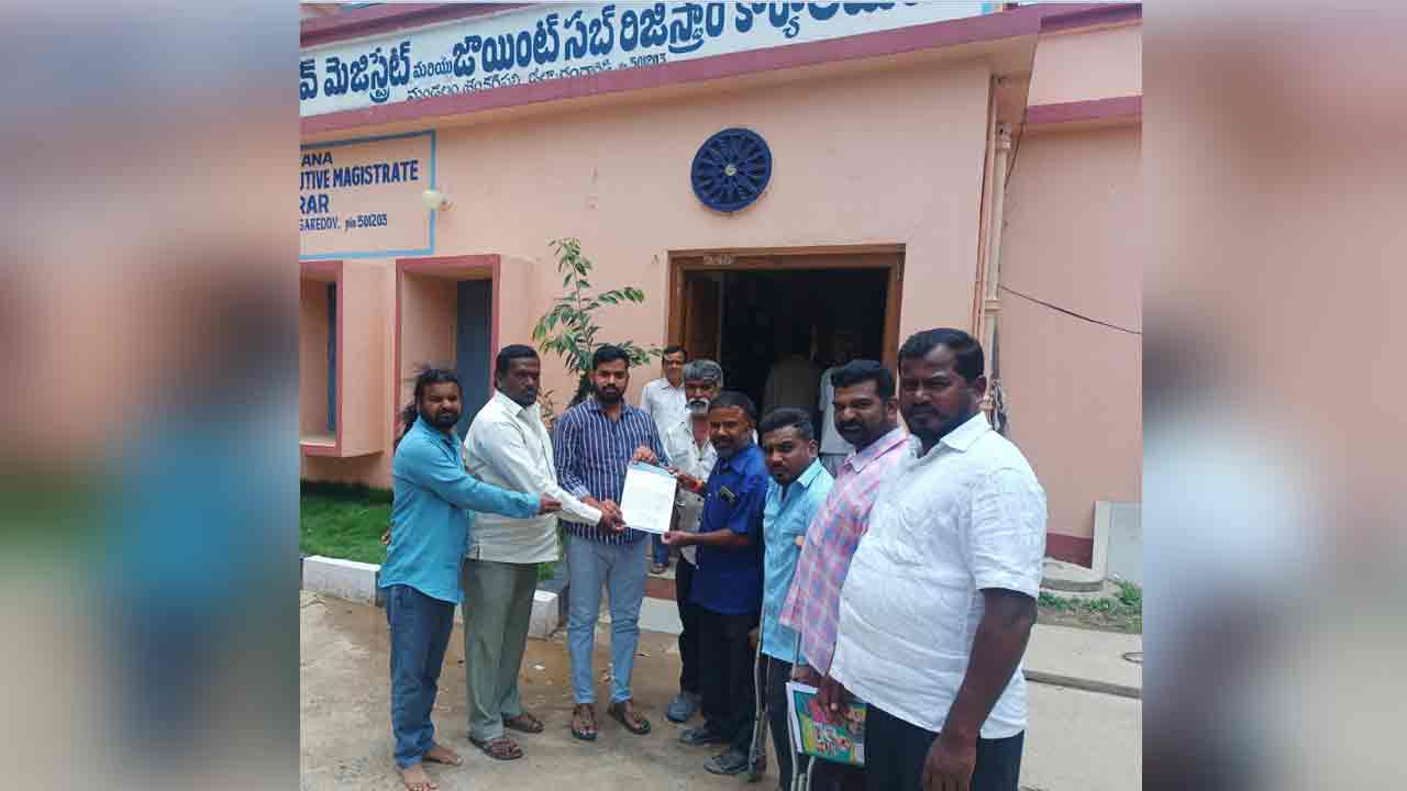 వికలాంగుల కార్పొరేషన్ను బలోపేతం చేయాలి..