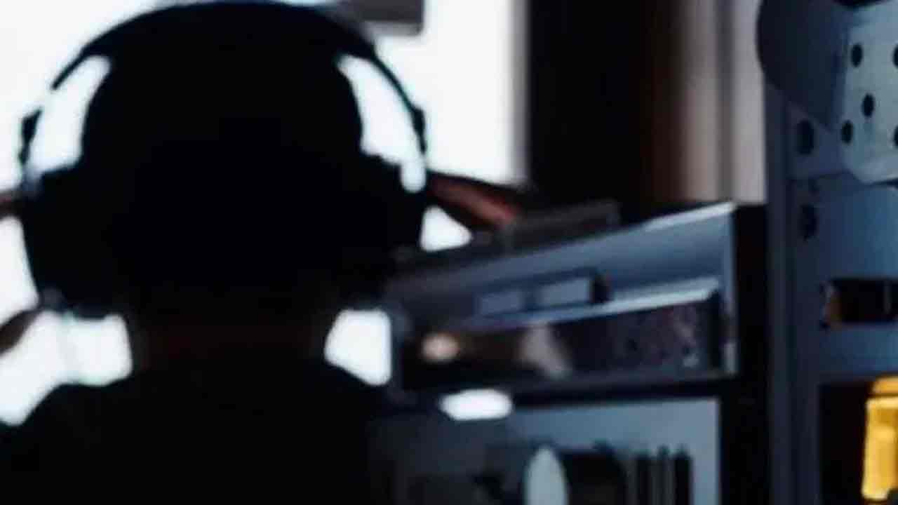 Phone Tapping | మంత్రుల ఫోన్లూ ట్యాపింగ్.. ఇద్దరు అమాత్యుల సంభాషణలు విన్న ముఖ్య నేత !