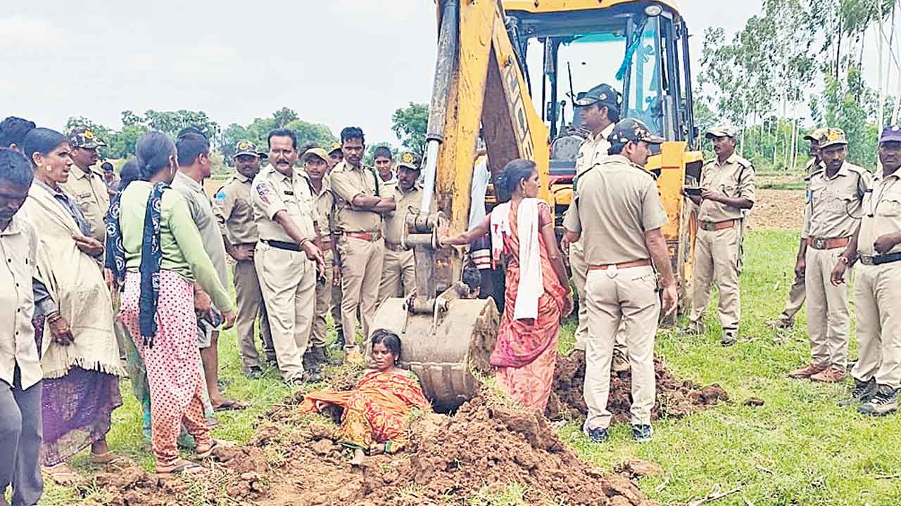 Podu Lands Bulldozers 