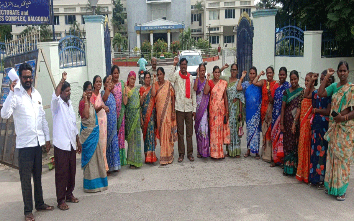 Nalgonda : ‘మధ్యాహ్న భోజన కార్మికుల పెండింగ్ వేతనాలు, బిల్లులు వెంటనే చెల్లించాలి’