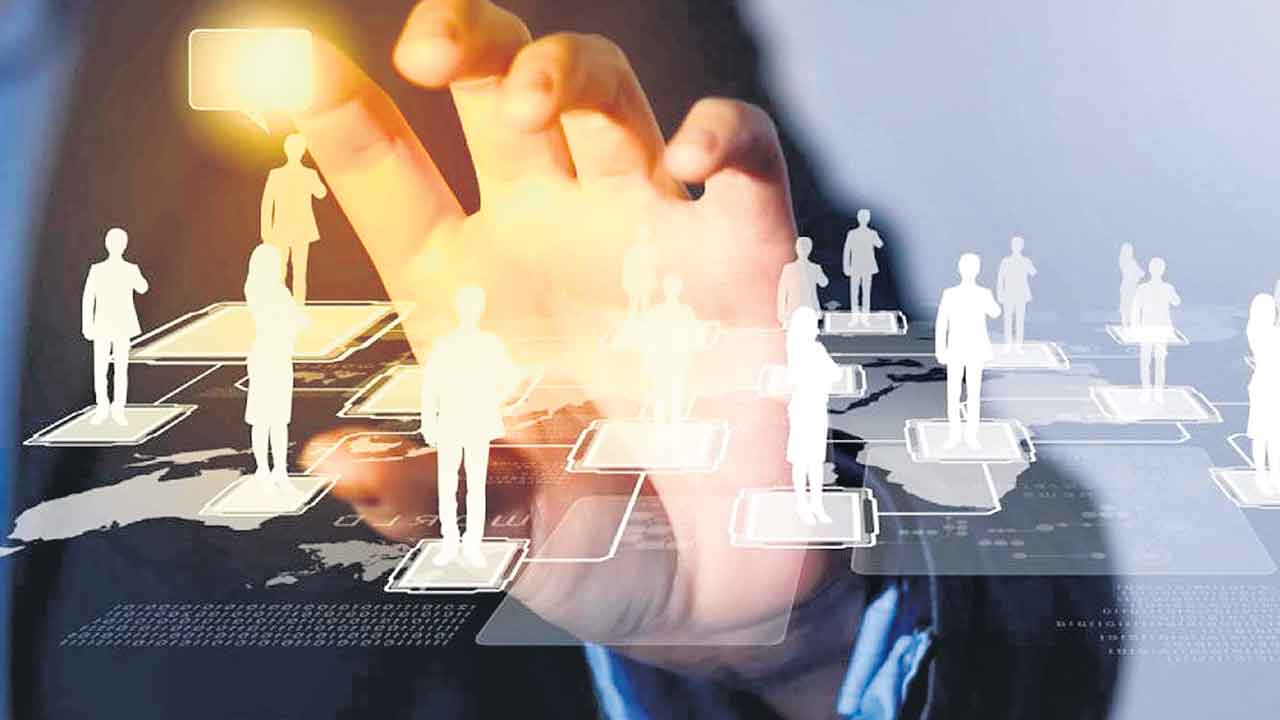 వారధికి టాటా.. ప్రైవేట్‌ ఏజెన్సీకి పెద్దపీట?