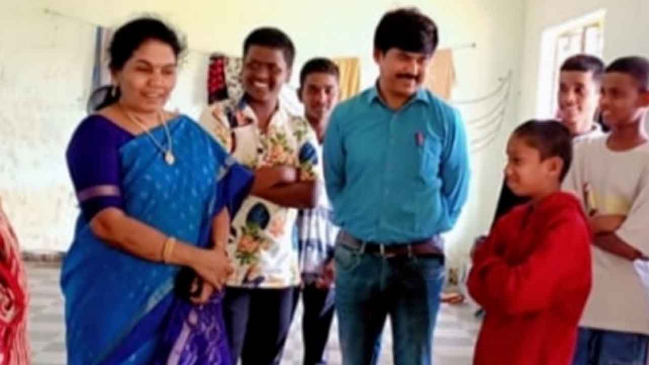 MPDO Radharani | విద్యార్థులకు నాణ్యమైన భోజనం వడ్డించాలి : ఎంపీడీవో రాధారాణి