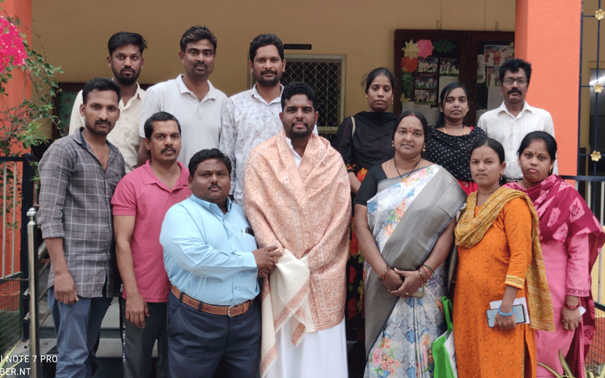 Ramavaram : బ్రదర్ రాజశేఖర్రెడ్డి సేవలు అభినందనీయం : కోట శివశంకర్