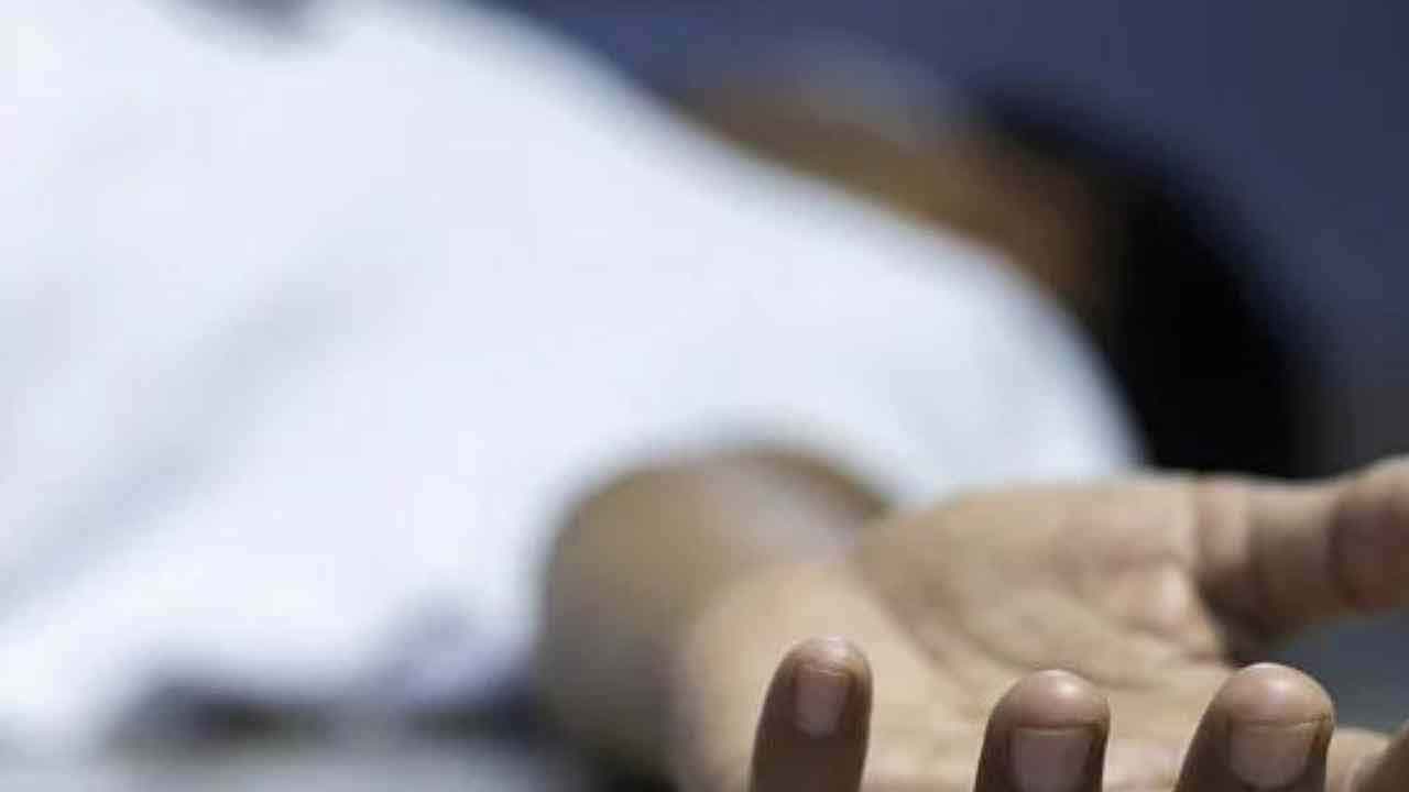 Farmer dies | ప్రాణం తీసిన యూరియా.. రోడ్డు ప్రమాదంలో రైతు మృతి, మరొకరికి తీవ్ర గాయాలు