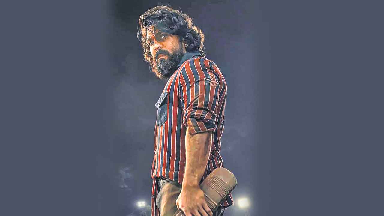 నైట్‌ ఎఫెక్ట్‌లో పెద్ది రొమాన్స్‌